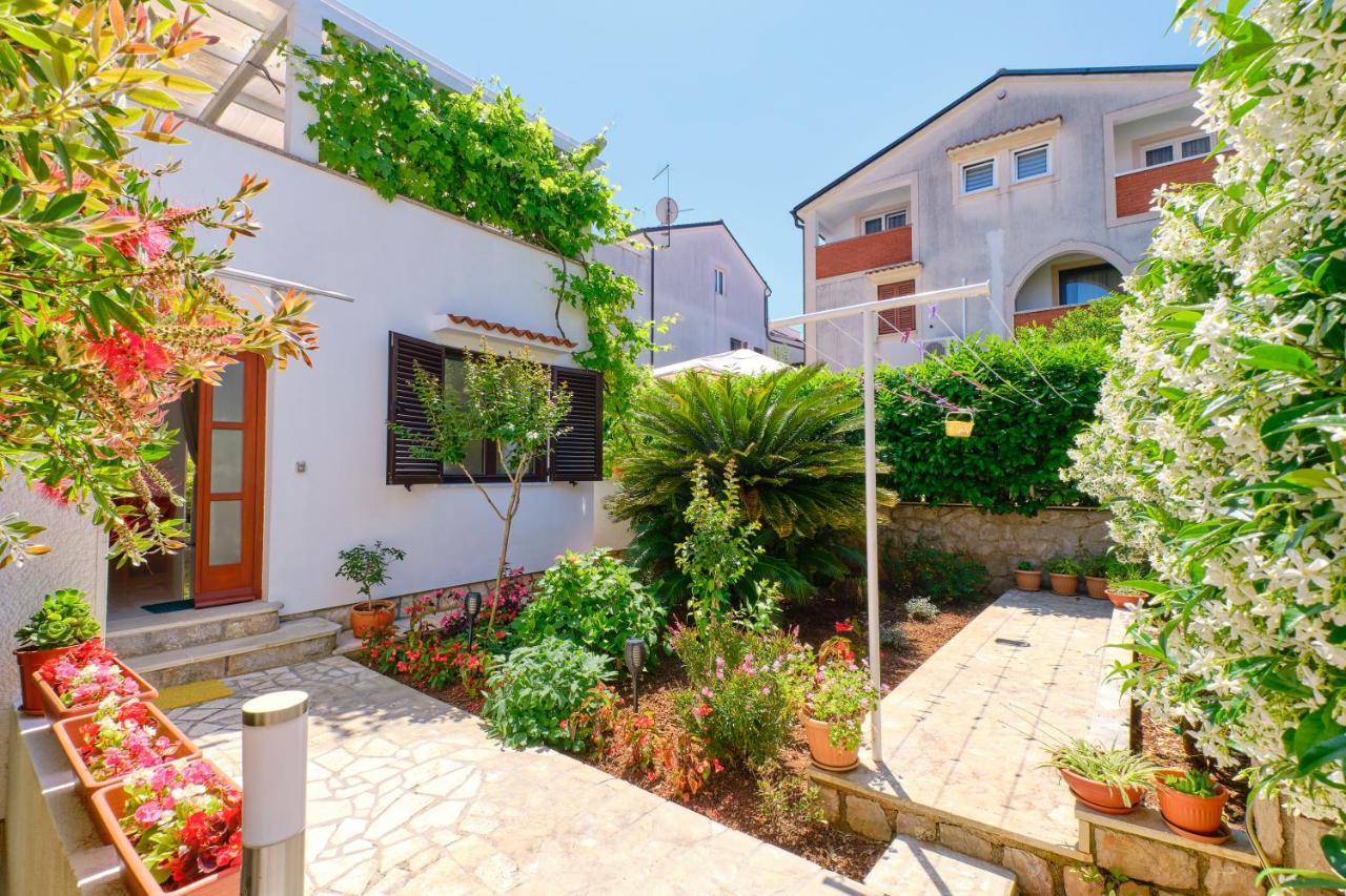 Apartman Mirjana 1 Mali Lošinj Exterior foto